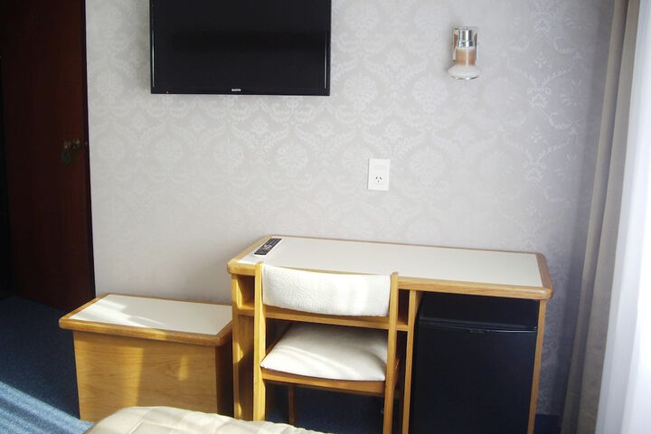 Room 11 of 46