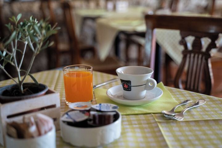 Breakfast/Coffee Service 118 of 141