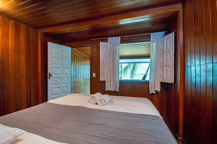 Room 11 of 52