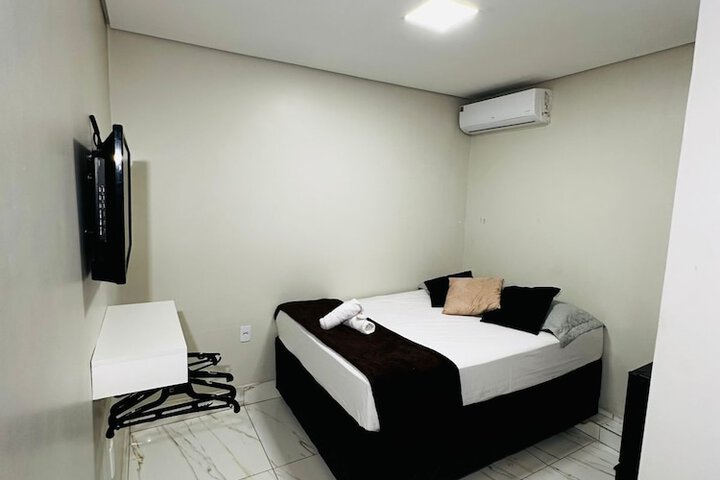 Room 46 of 80