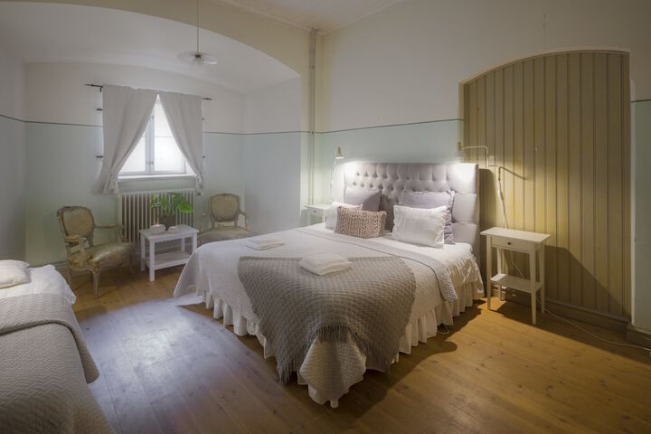 Room 14 of 31