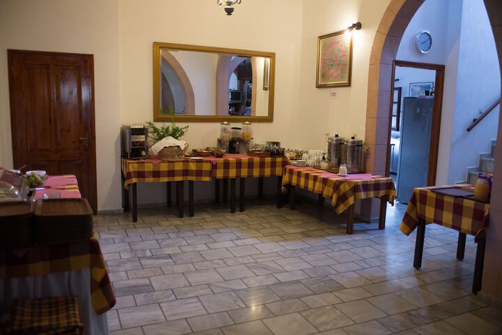 Breakfast/Coffee Service 17 of 37