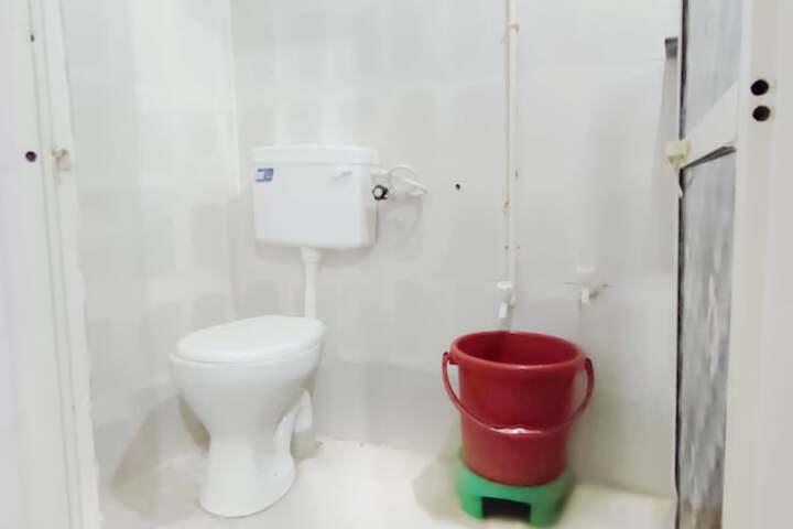 Room 8 of 9