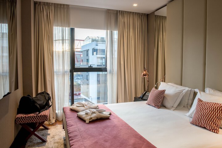 Room 10 of 52