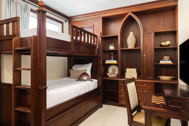 Room 144 of 280