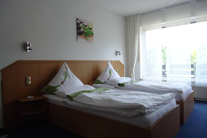 Room 16 of 46