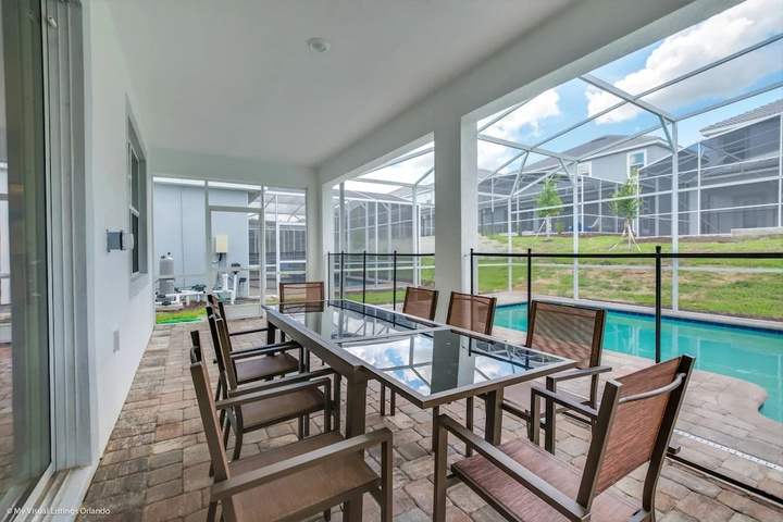 Terrace/Patio 7 of 33