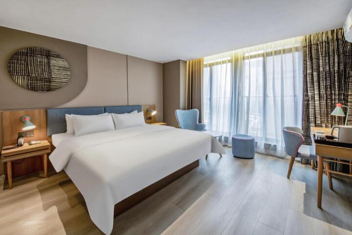 Home Inn Neo Chengdu Century City New Convention and Exhibition Center Metro Station