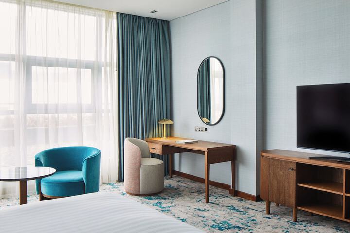 Room 34 of 65