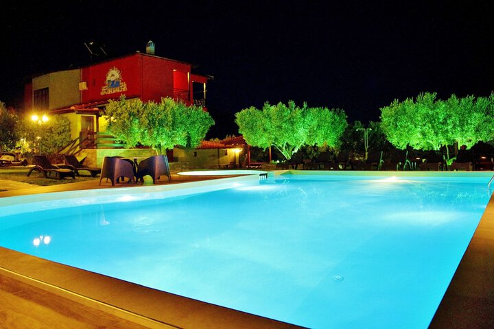 Pool 17 of 63