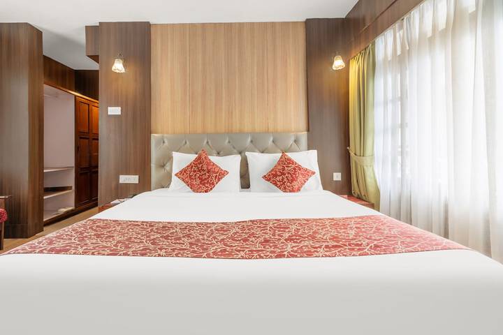 Room 14 of 32