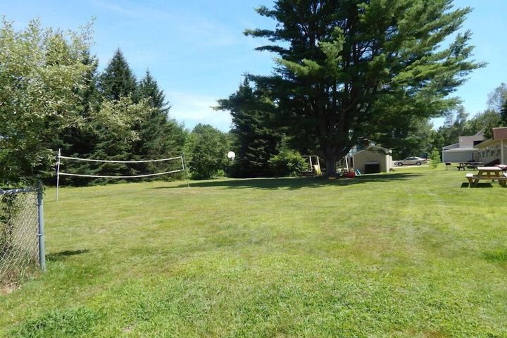 Property Grounds 42 of 46