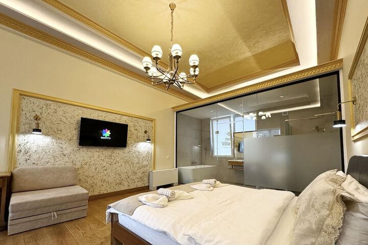 Room 36 of 121