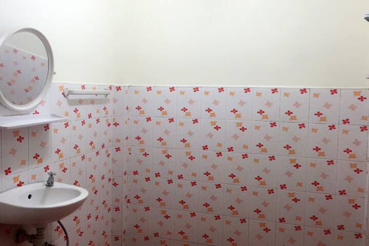 Room 25 of 58