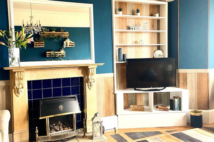 Lounge 55 of 63