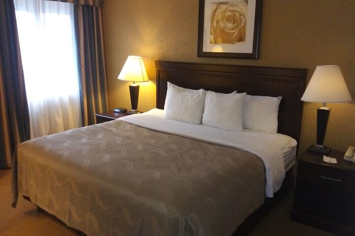 Upgrade King Bed (37 of 37)