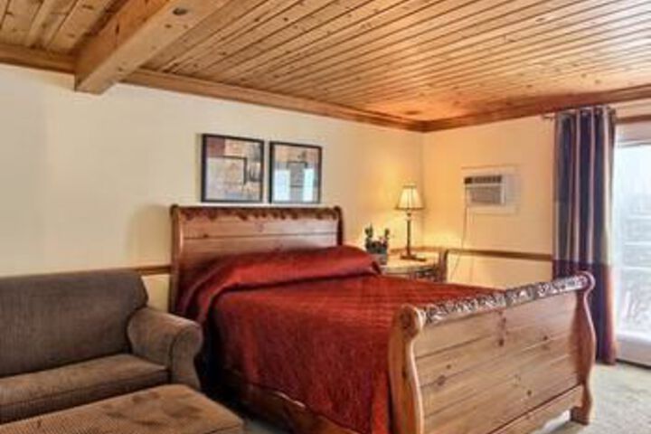 Room 4 of 7