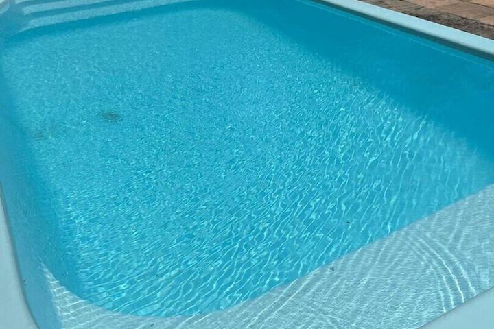 Pool 6 of 9