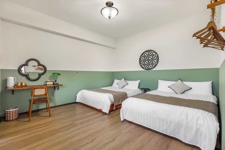 Room 16 of 191