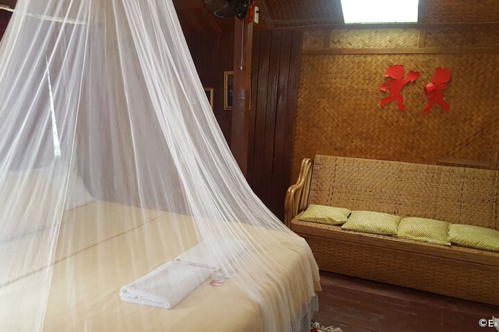 Room 11 of 49