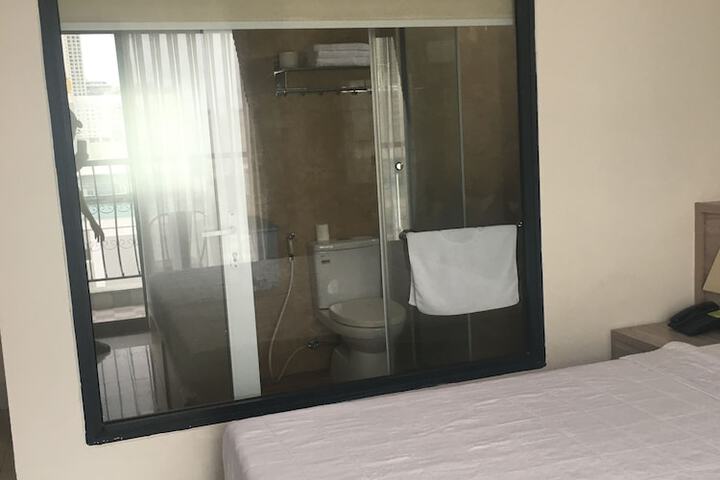 Room 3 of 25