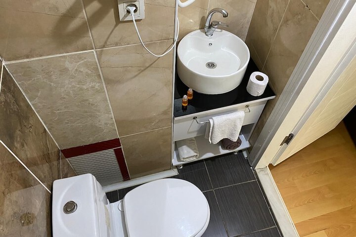 Room 68 of 75