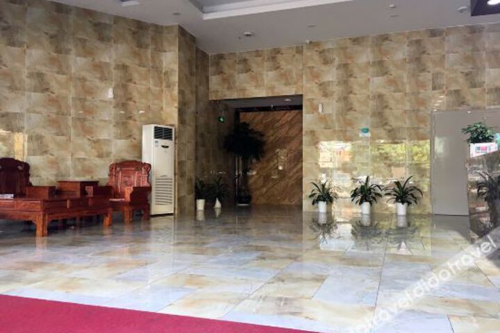 Hotel Interior 20 of 32