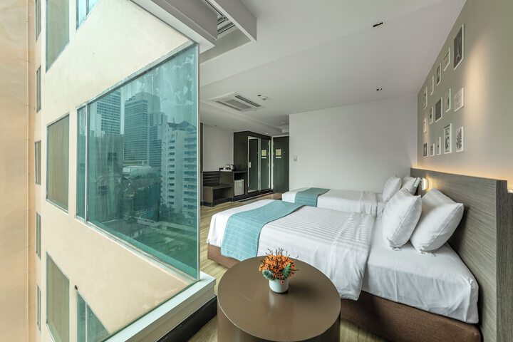 Room 5 of 60
