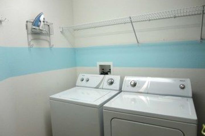 Room 9 of 15