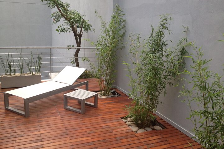 Sundeck 76 of 76