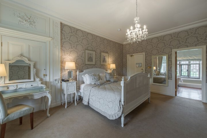 Room 5 of 57