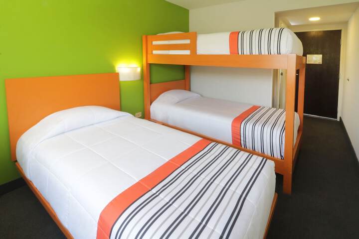 Room 14 of 50