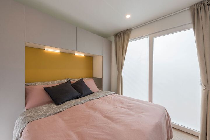 Room 4 of 108