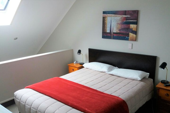 Room 15 of 84