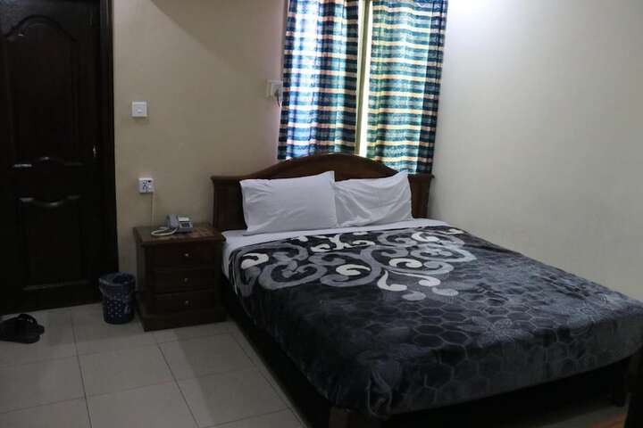 Room 21 of 46