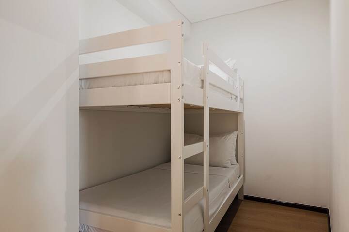 Room 11 of 53
