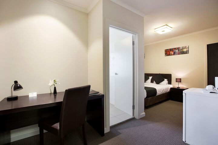 Room 5 of 44
