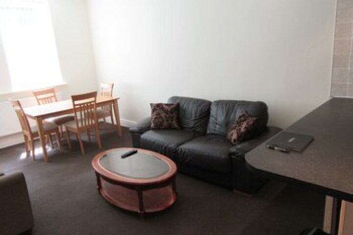 Room 9 of 15