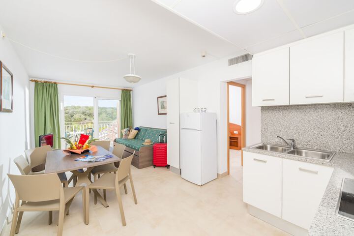 General 16 of 32