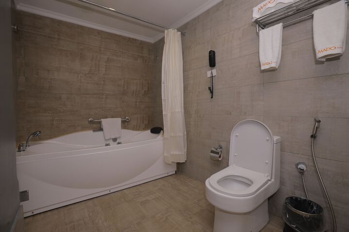 Room 74 of 163