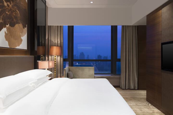 Room 20 of 48