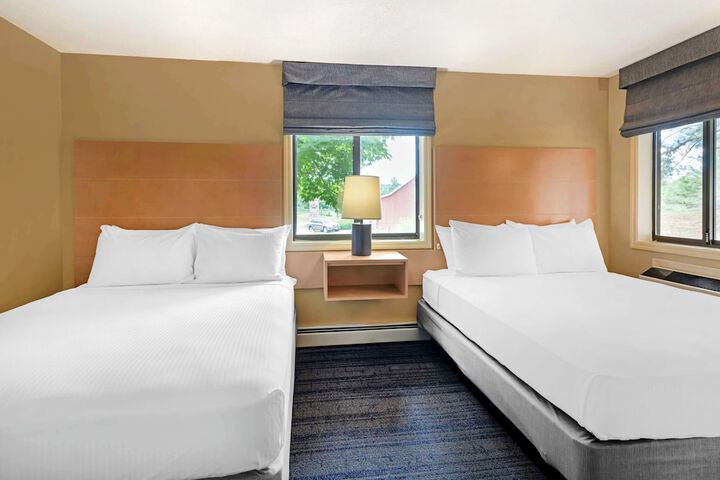 Suite 1 King Bed Second Floor Sofa Bed Kitchen Separate Living Area WiFi Full Breakfast (28 of 34)