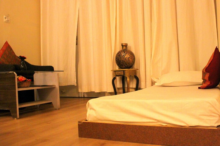 Room 27 of 72