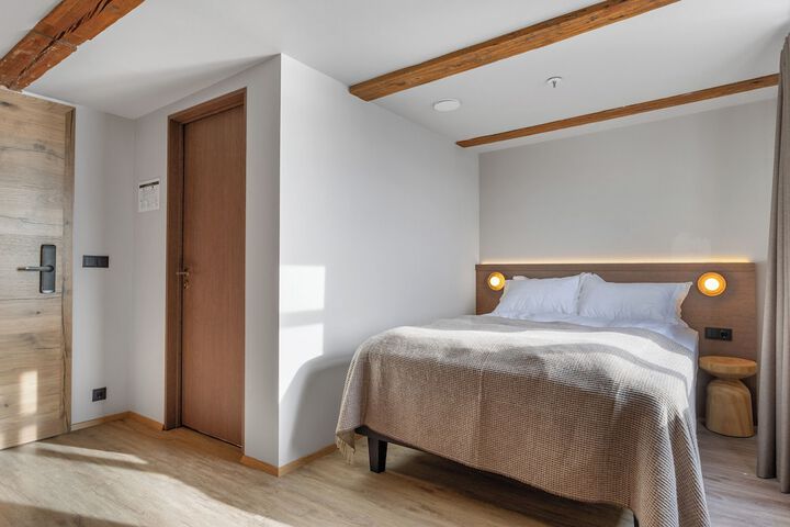 Room 21 of 53