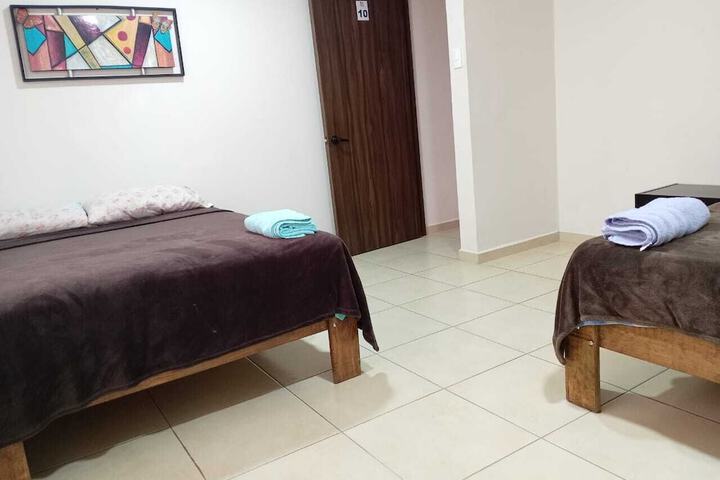 Room 4 of 27