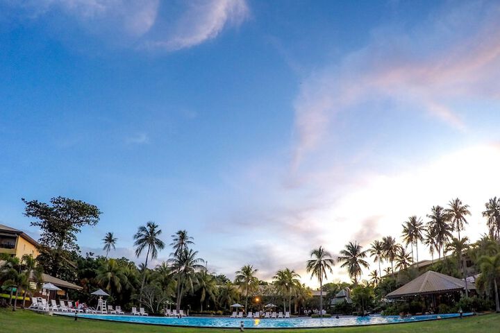 Pool Hotel