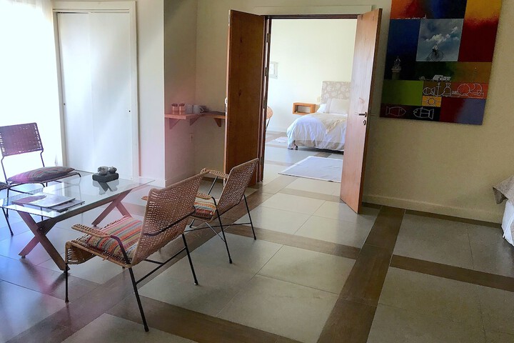 Room 18 of 105