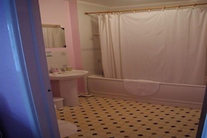 Room 30 of 39