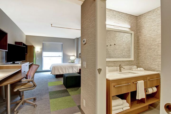 Room 11 of 65