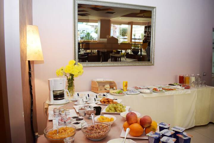 Dining 38 of 55